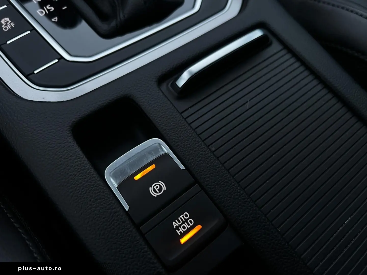 Volkswagen Passat-Alltrack Gen-B8-2014