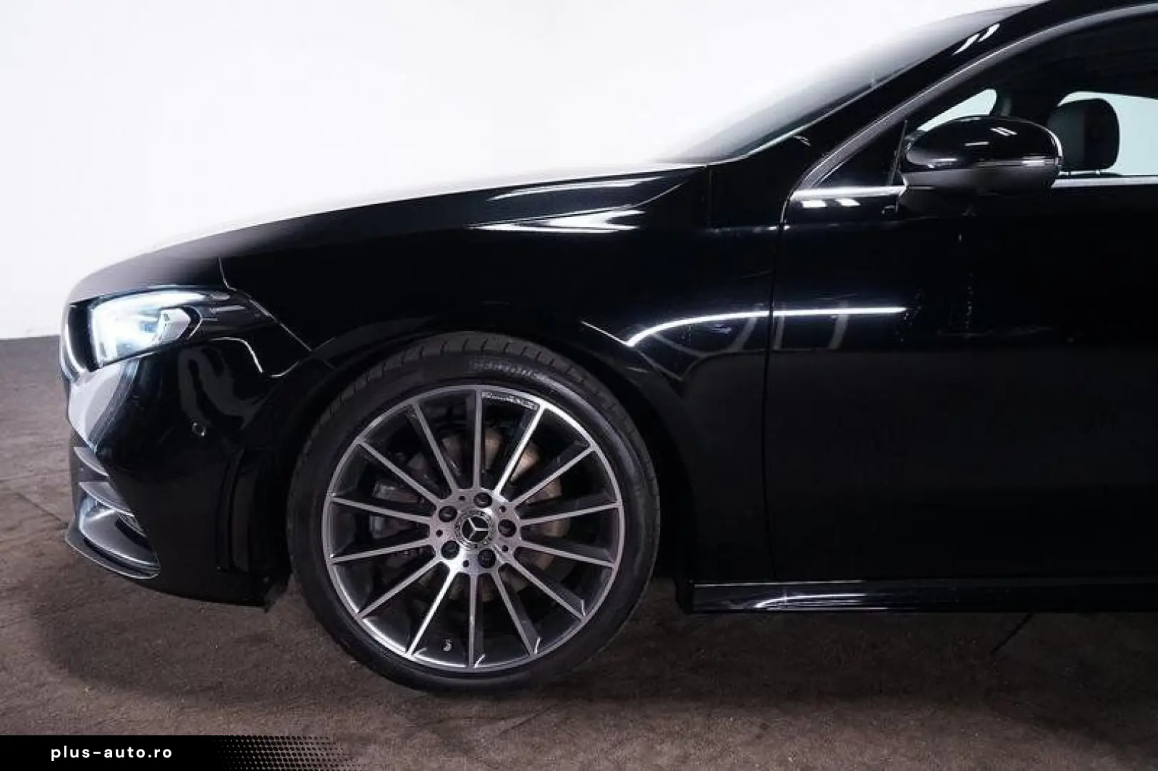 A 220 4Matic AMG Line AMG MBUX 360  ACC AUT KeyL