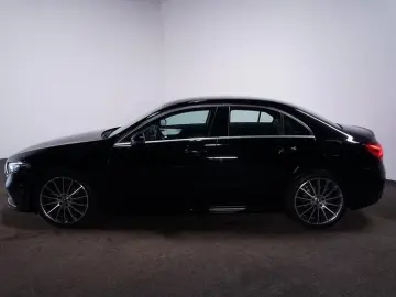 A 220 4Matic AMG Line AMG MBUX 360  ACC AUT KeyL