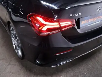 A 220 4Matic AMG Line AMG MBUX 360  ACC AUT KeyL