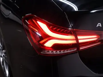 A 220 4Matic AMG Line AMG MBUX 360  ACC AUT KeyL