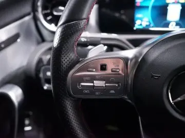 A 220 4Matic AMG Line AMG MBUX 360  ACC AUT KeyL