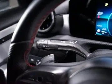 A 220 4Matic AMG Line AMG MBUX 360  ACC AUT KeyL