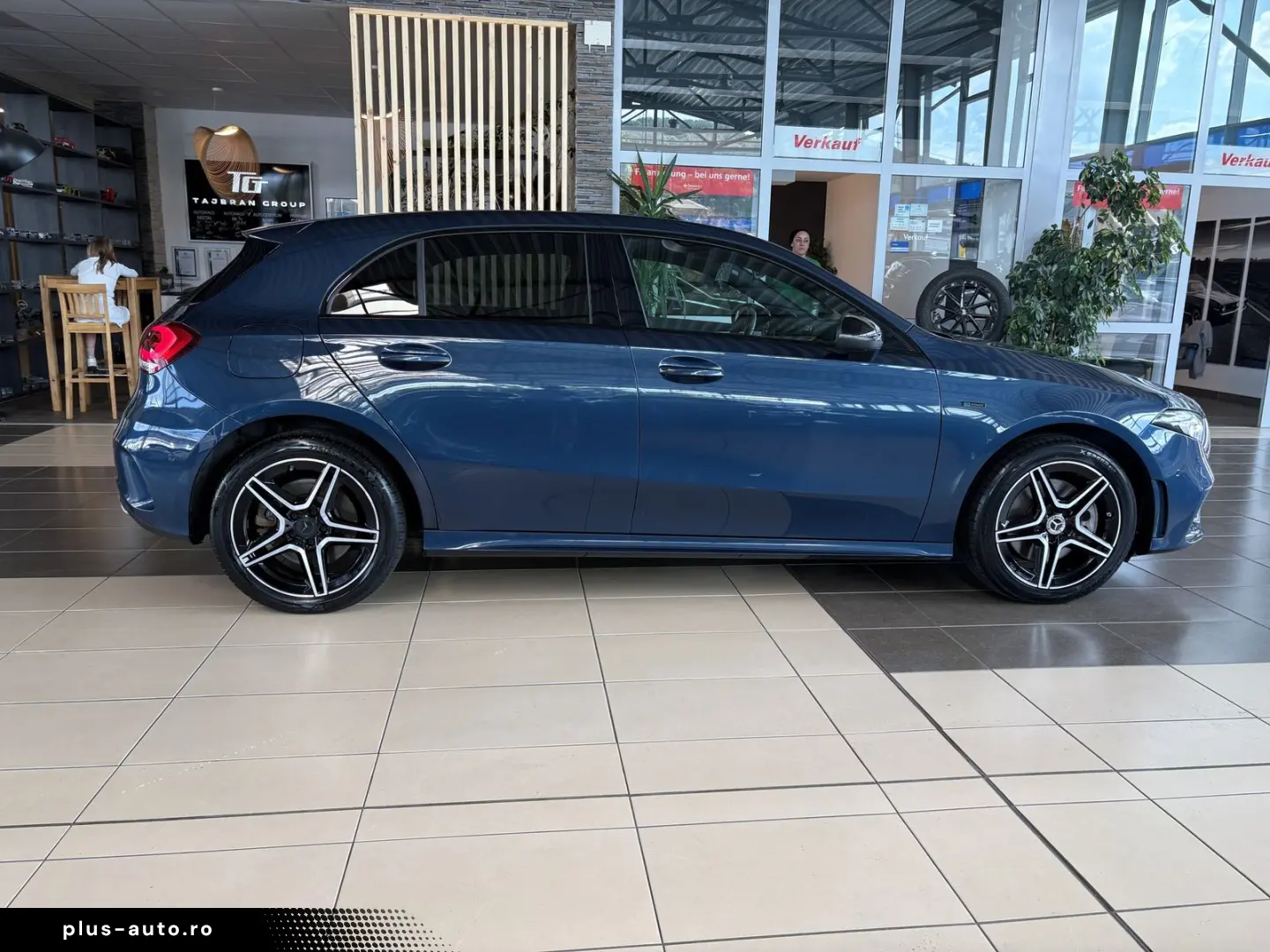 A 250 e AMG-Line HUD Distr.  LED 360 Cam Leder