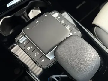 A 250 e AMG-Line HUD Distr.  LED 360 Cam Leder