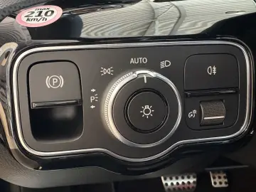 A 250 e AMG-Line HUD Distr.  LED 360 Cam Leder