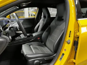 A 250e AMG Line DISTRONIC LED PDC&360  HEAD-UP