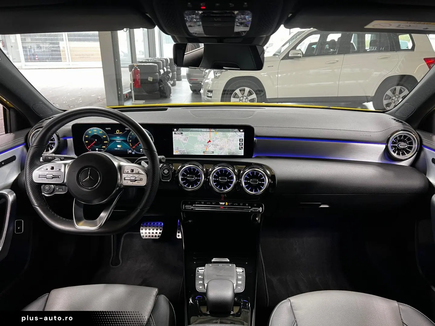 A 250e AMG Line DISTRONIC LED PDC&360  HEAD-UP