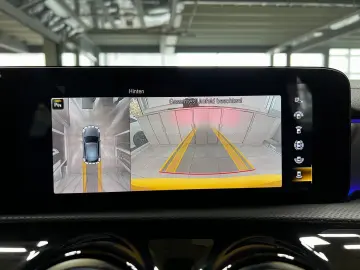 A 250e AMG Line DISTRONIC LED PDC&360  HEAD-UP