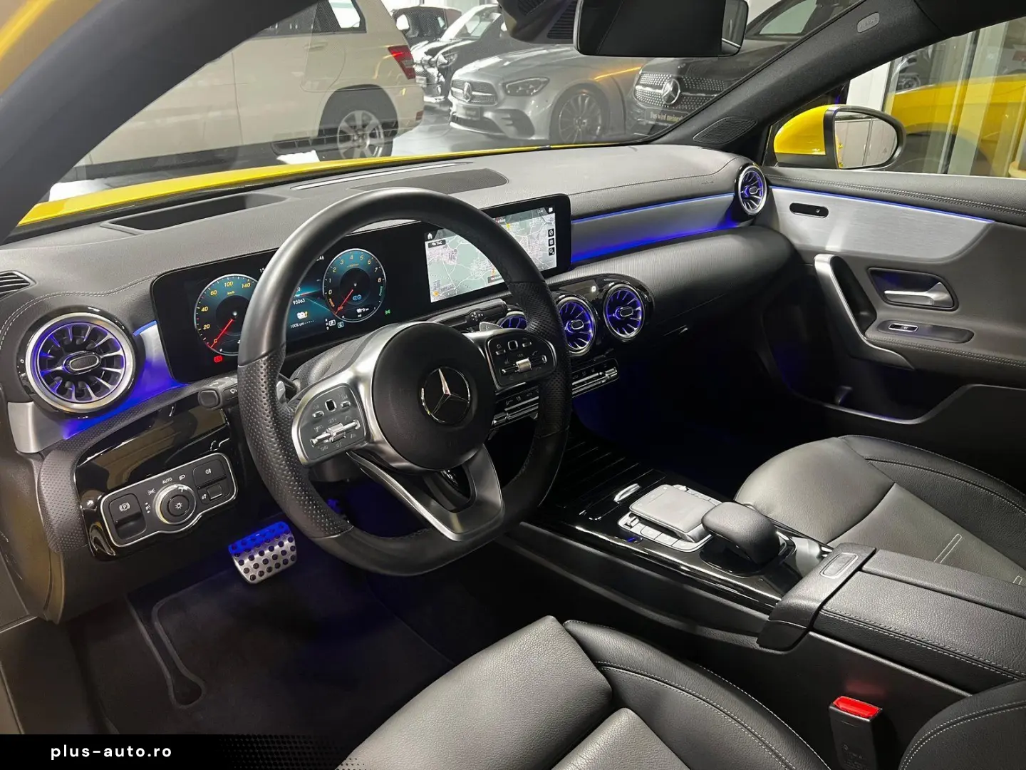 A 250e AMG Line DISTRONIC LED PDC&360  HEAD-UP