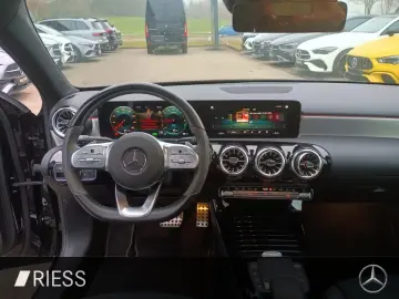 A 250 e Limo AMG Pano Night Multib. 360  19 Zoll