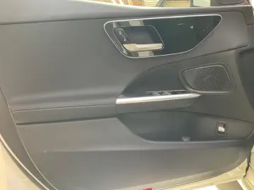 C 180 Avantgarde  CarPlay  360   LED  PDC