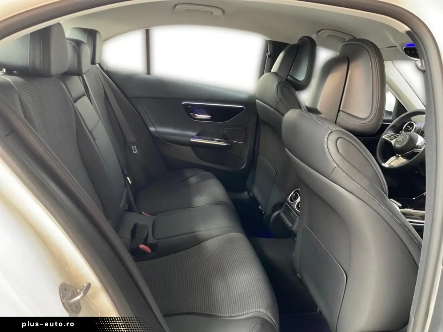 C 180 Avantgarde  CarPlay  360   LED  PDC