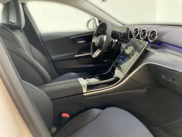 C 180 Avantgarde  CarPlay  360   LED  PDC