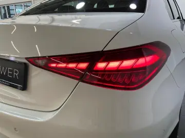 C 180 Avantgarde  CarPlay  360   LED  PDC