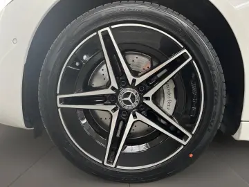 C 300 e AMG AMG MBUX Night Wide 360 Cam LED Navi