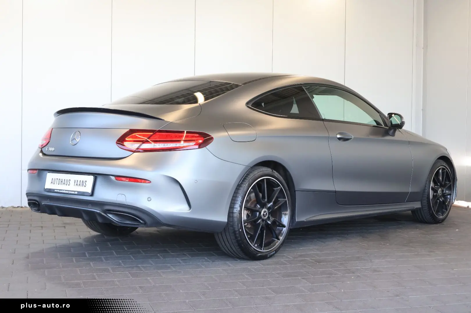 C 300 AMG NIGHT WIDE 360  BURMESTER LED 19