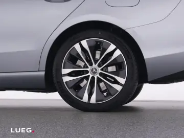 C 300 e Avantgarde MBUX DLight Pano Keyl Amb 360