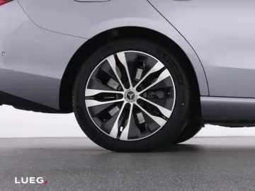 C 300 e Avantgarde MBUX DLight Pano Keyl Amb 360