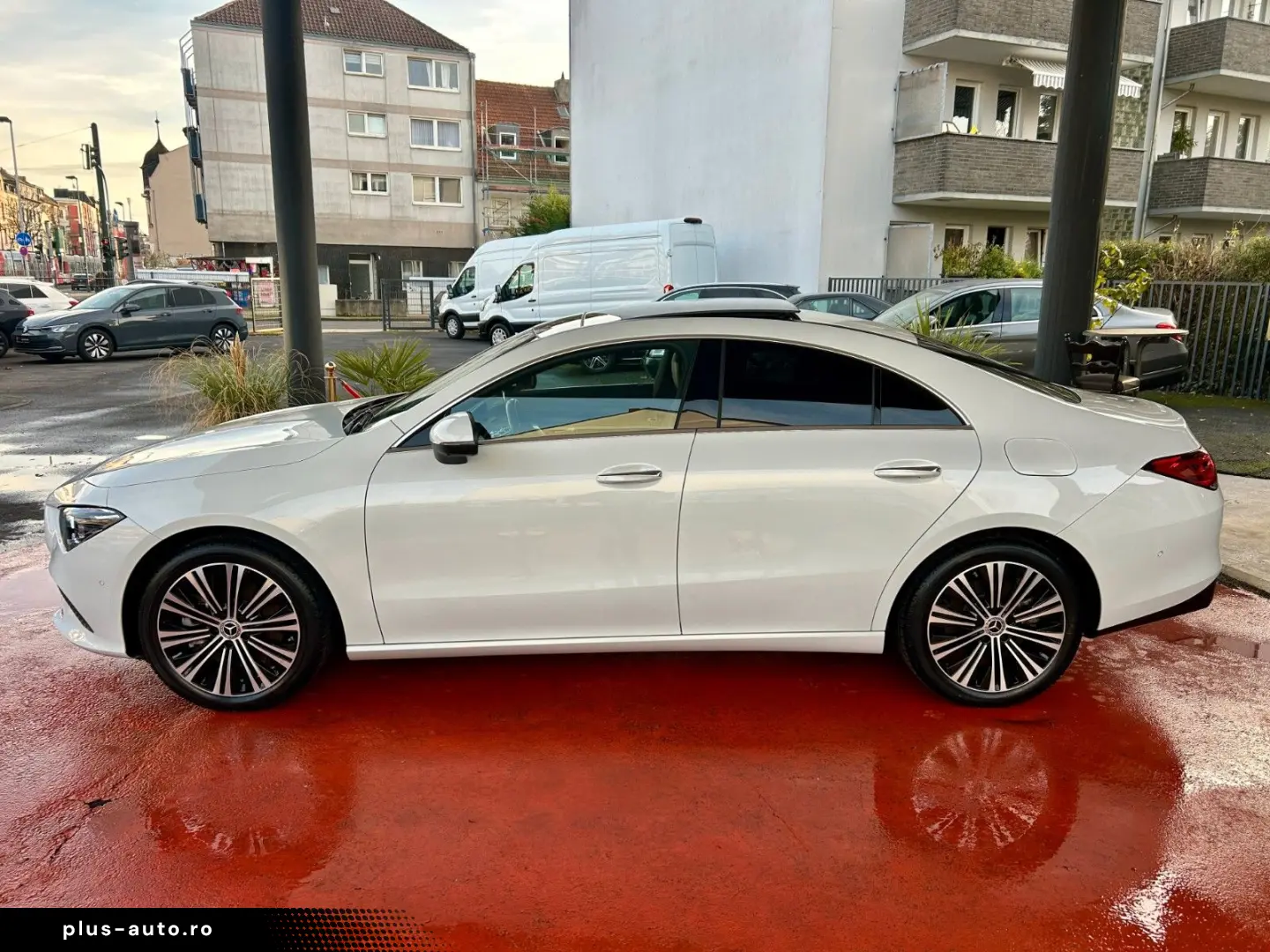 CLA 250e 8G-DCT Progressive Panorama Kamera Led