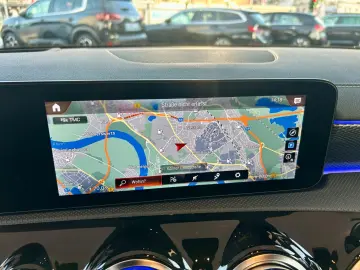 CLA 250e 8G-DCT Progressive Panorama Kamera Led