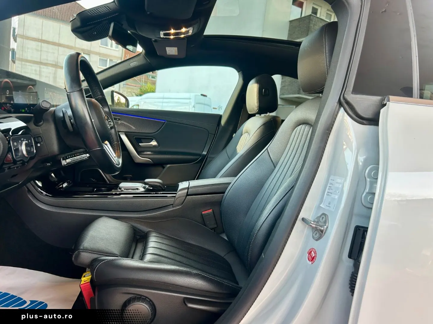 CLA 250e 8G-DCT Progressive Panorama Kamera Led