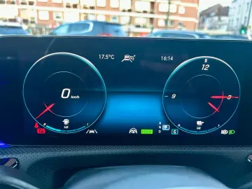 CLA 250e 8G-DCT Progressive Panorama Kamera Led