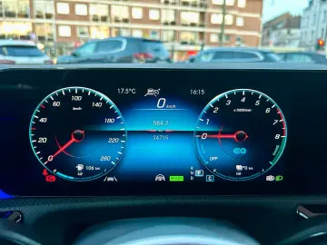 CLA 250e 8G-DCT Progressive Panorama Kamera Led