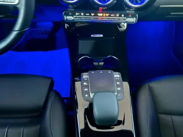 CLA 250e 8G-DCT Progressive Panorama Kamera Led