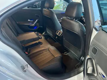 CLA 250e 8G-DCT Progressive Panorama Kamera Led