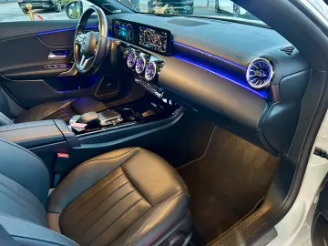 CLA 250e 8G-DCT Progressive Panorama Kamera Led