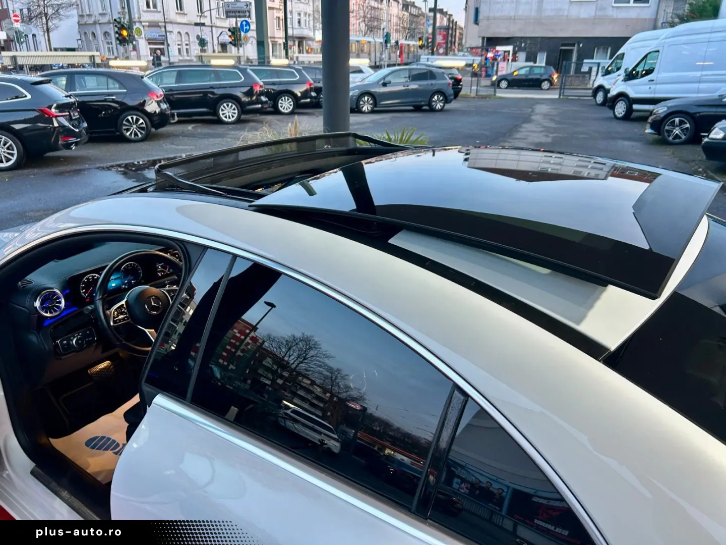 CLA 250e 8G-DCT Progressive Panorama Kamera Led