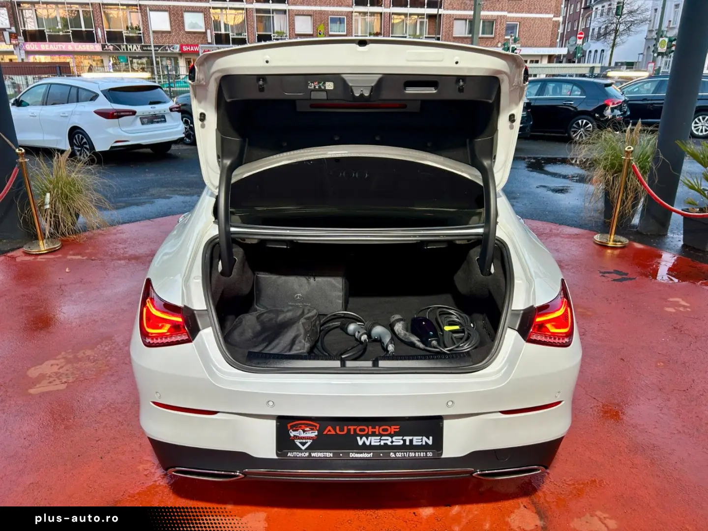 CLA 250e 8G-DCT Progressive Panorama Kamera Led