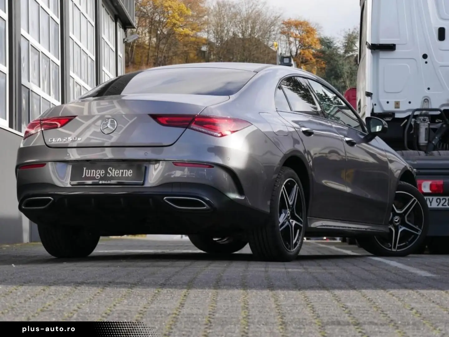 CLA 250 e Coupé AMG-Sport Night 360 LED Ambi 18'