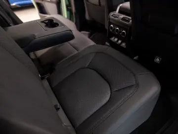 Land-Rover Defender 110 2.0 P400e 75th Limited Edition PHEV