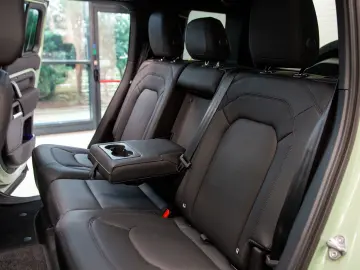 Land-Rover Defender 110 2.0 P400e 75th Limited Edition PHEV