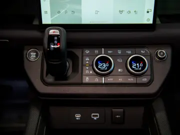 Land-Rover Defender 110 2.0 P400e 75th Limited Edition PHEV