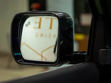 Land-Rover Defender 110 2.0 P400e 75th Limited Edition PHEV