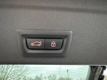 X6 30 d xDrive M SPORTPAKET PRO PANORAMA 22 ZOLL