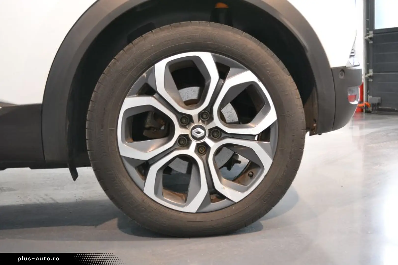 RENAULT CAPTUR 1.6 E-Tech 160CP Intens Plug-In