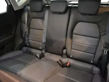 RENAULT CAPTUR 1.6 E-Tech 160CP Intens Plug-In