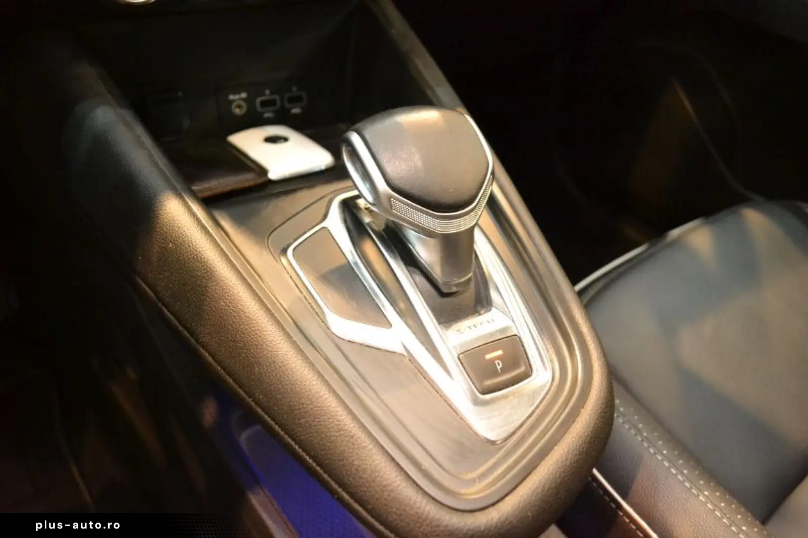 RENAULT CAPTUR 1.6 E-Tech 160CP Intens Plug-In