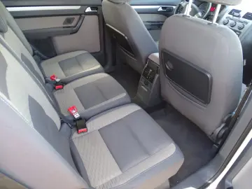 VW TOURAN CROSS 2.0 TDI DSG 2008