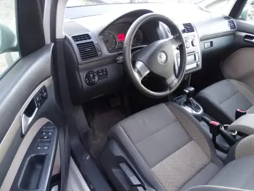 VW TOURAN CROSS 2.0 TDI DSG 2008