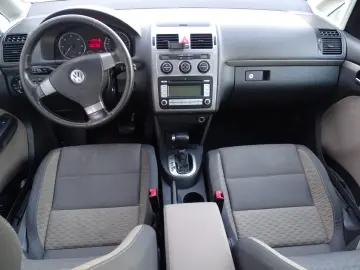 VW TOURAN CROSS 2.0 TDI DSG 2008