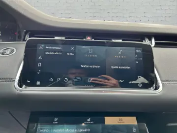 Range Rover Evoque 1.5 P300e Hybrid AWD Park-Ass