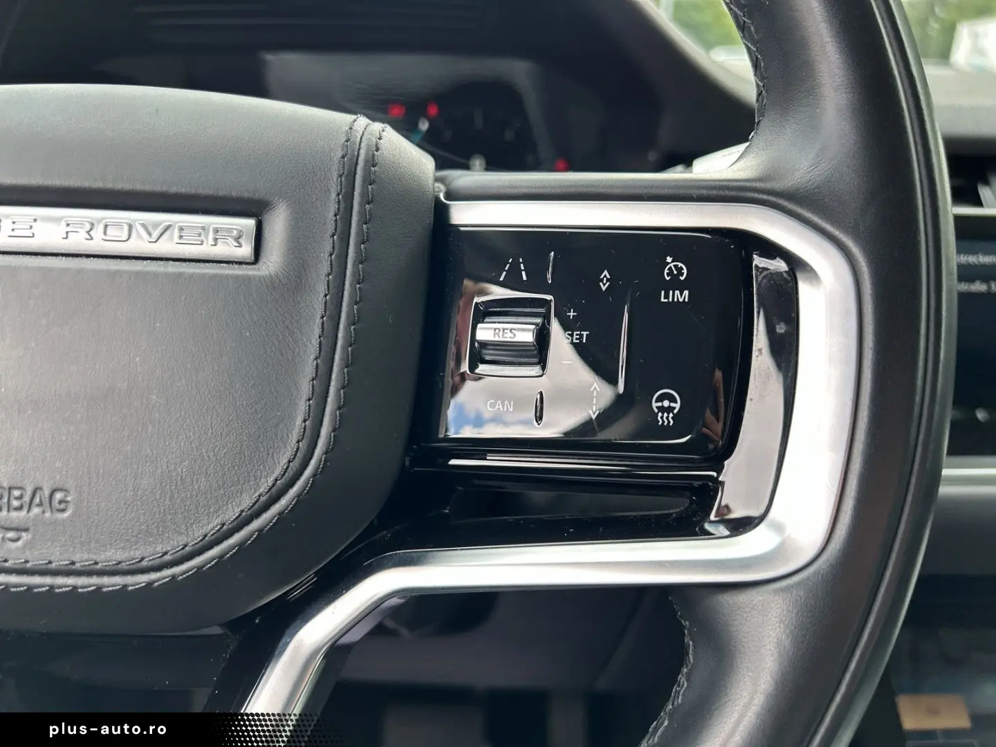 Range Rover Evoque 1.5 P300e Hybrid AWD Park-Ass