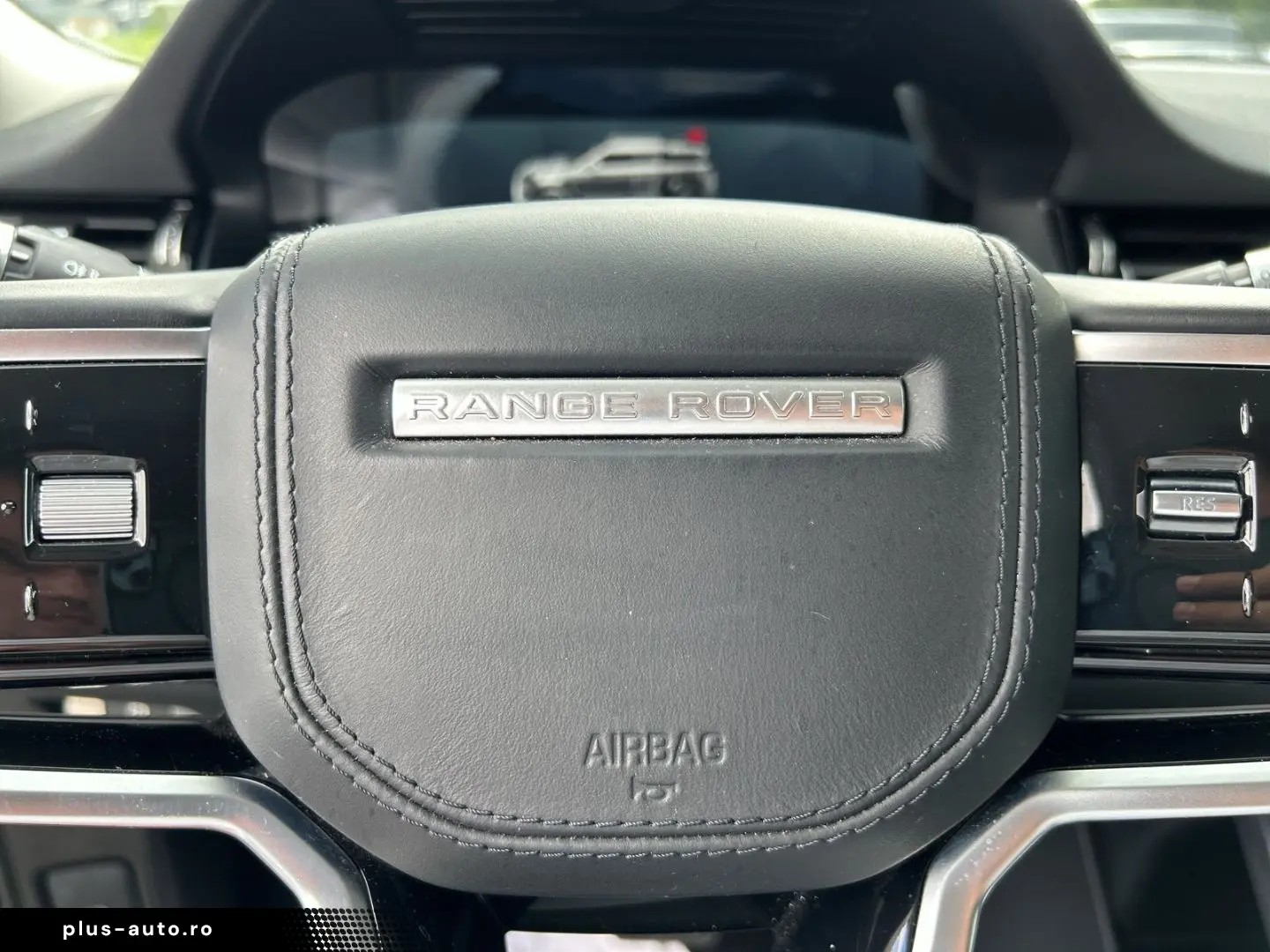 Range Rover Evoque 1.5 P300e Hybrid AWD Park-Ass