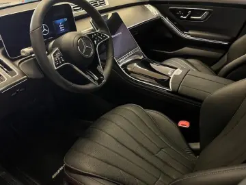 S 580e lang Panorama Hinterachslenkung Chauffeur