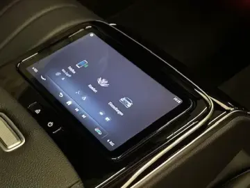 S 580e lang Panorama Hinterachslenkung Chauffeur